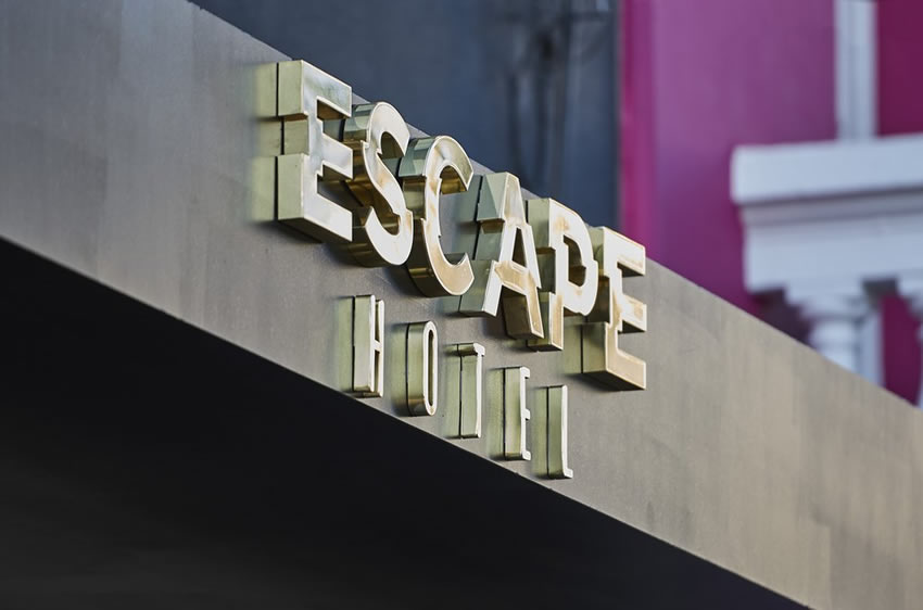 escape hotel fachada